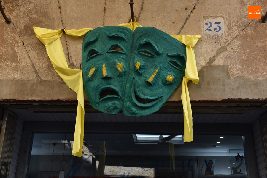 Días de Feria: Las máscaras de la calle Madrid