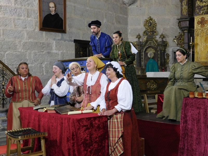 Buscando a Nebrija también en Ávila y de homenaje