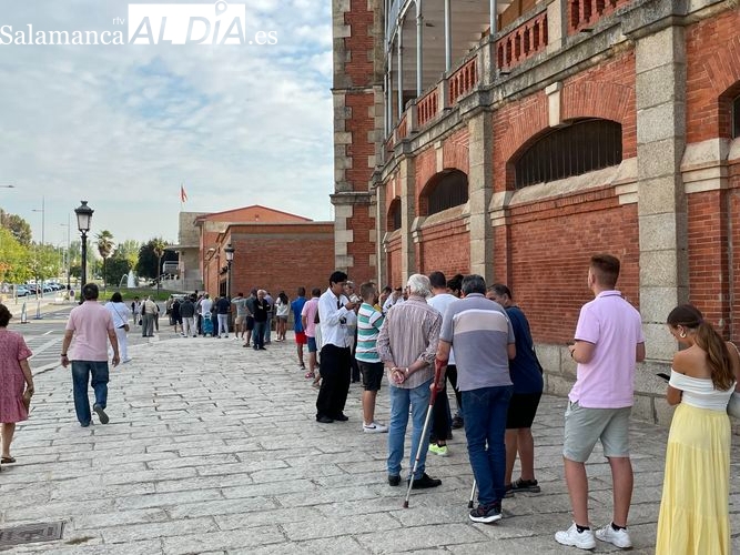 Más colas en La Glorieta en el primer día de venta de entradas sueltas