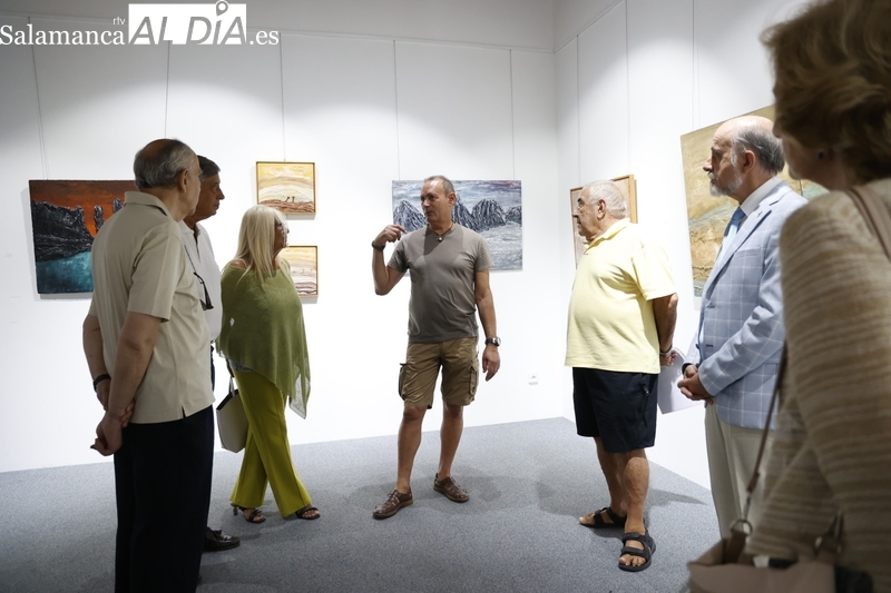 Las texturas y volúmenes del desierto y la montaña, en esta nueva exposición de pintura en el Casino