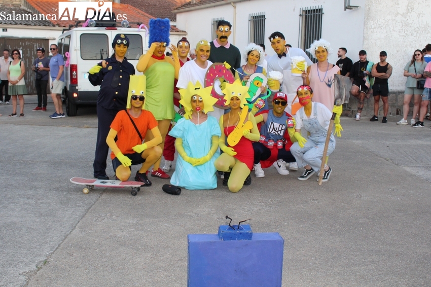 Por segundo año, Almendra homenajea a Inés Hernández Conde en su concurso de disfraces