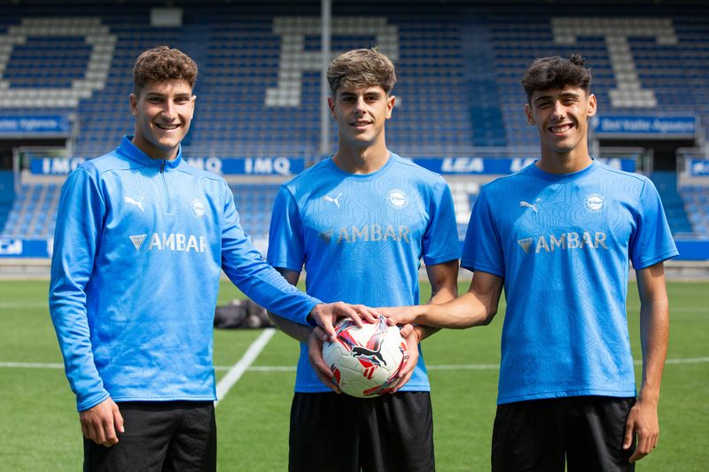 Pica entra en la convocatoria del Alavés para medirse al Celta de Vigo