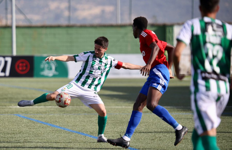 El CD Guijuelo debuta con empate ante el Bergantiños en el Municipal (0-0)
