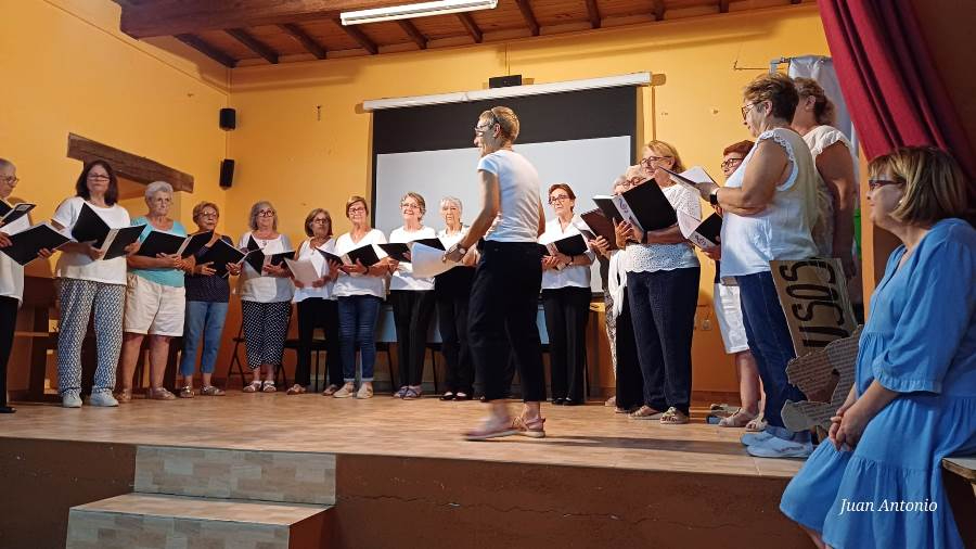 Pilar González se lleva 500€ por su victoria en el 16º Certamen Enrique García Guerreira de Aldea