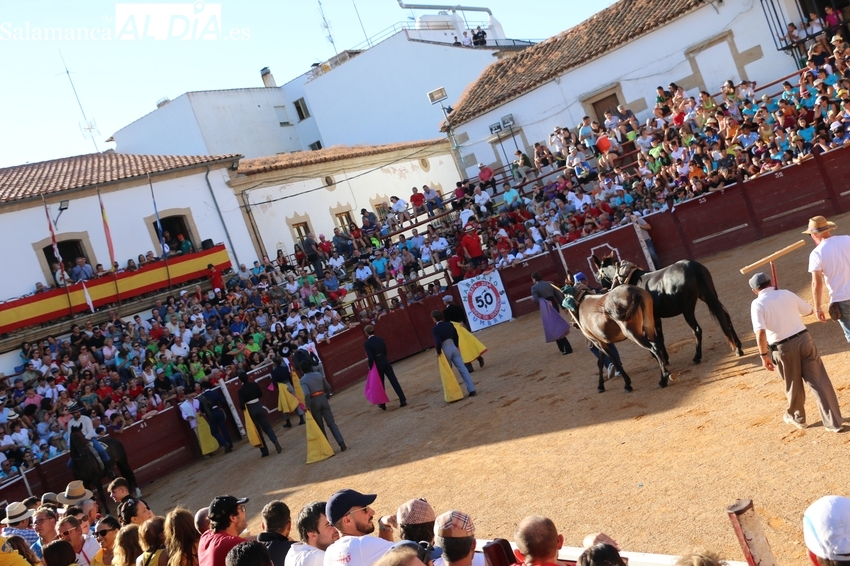 Una oreja para Morenito de Aranda y otra para Pérez Pinto en Lumbrales
