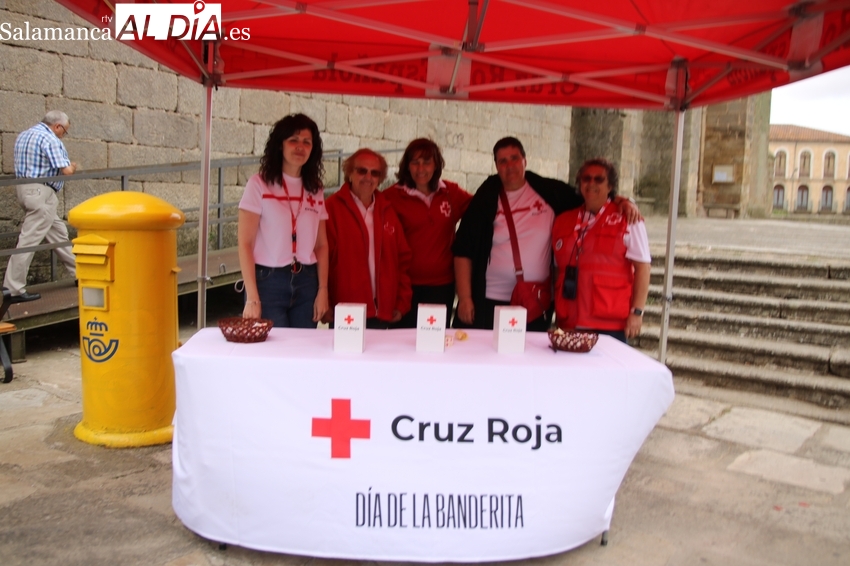 Cruz Roja Vitigudino celebra el Día de la Banderita 