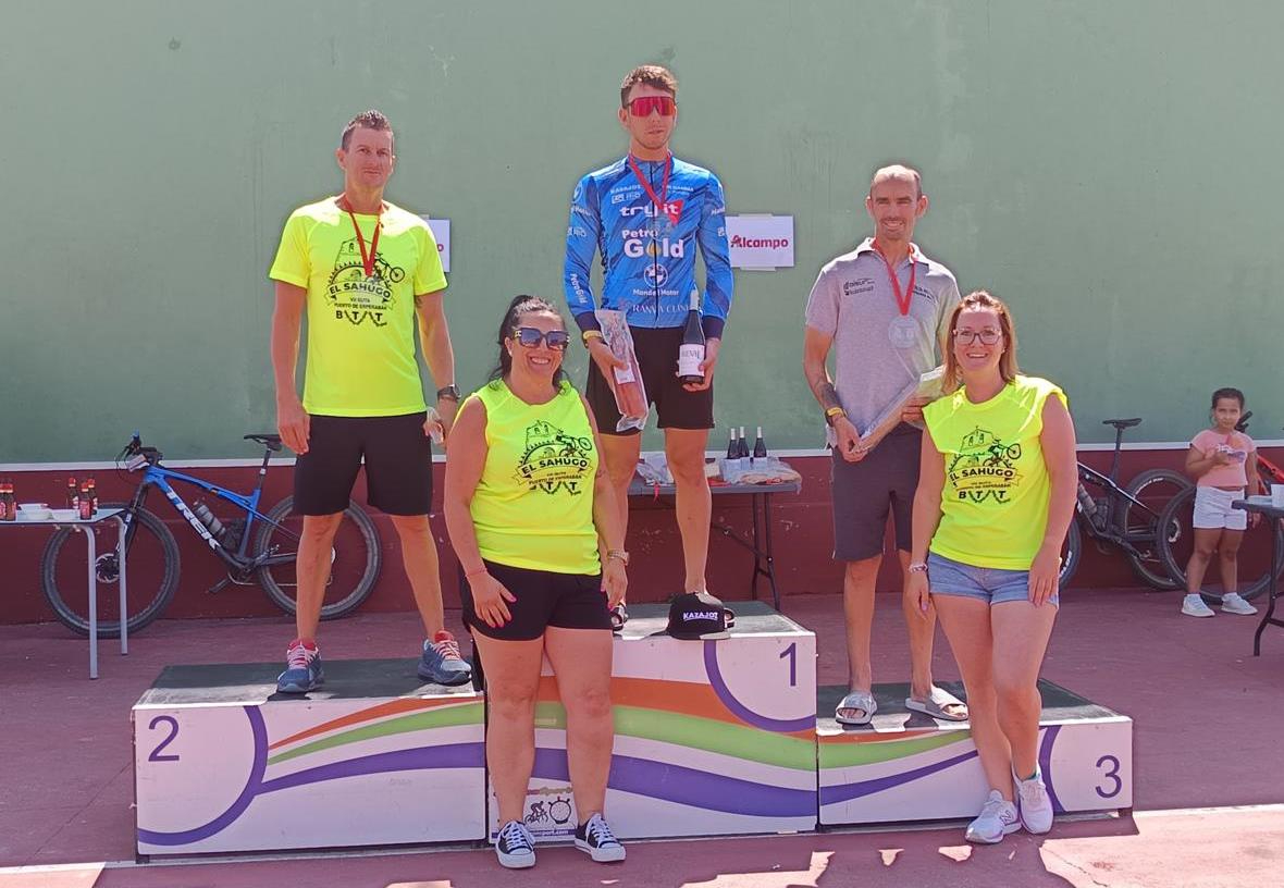 Alejandro Rodríguez y Eva Domínguez llegan al triplete de victorias en la Ruta Puerto del Esperabán