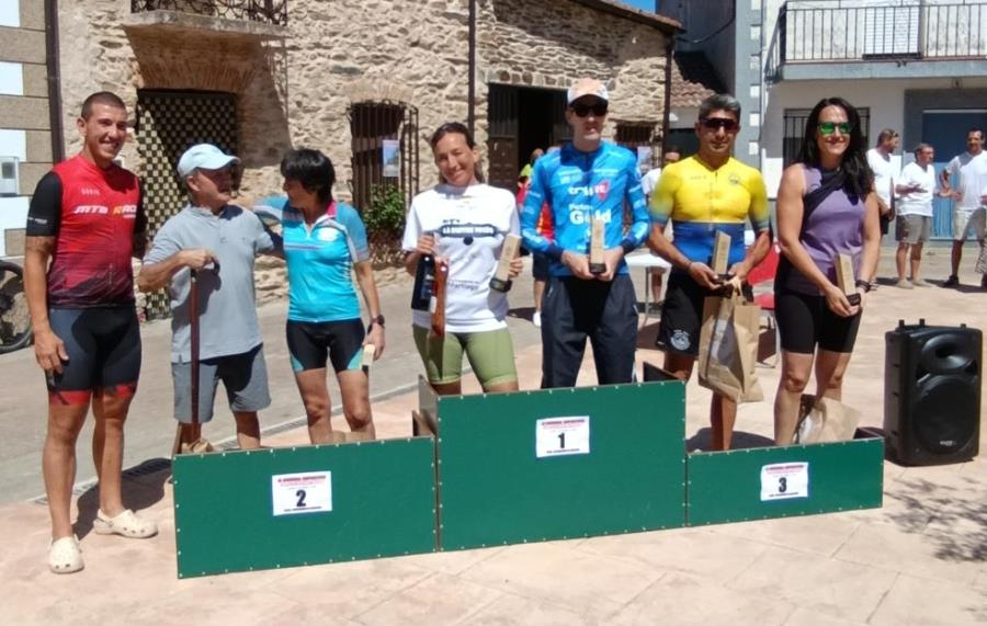 Martiago estrena su BTT La Buitre Negro con victorias de Juan Miguel Macías e Itziar González