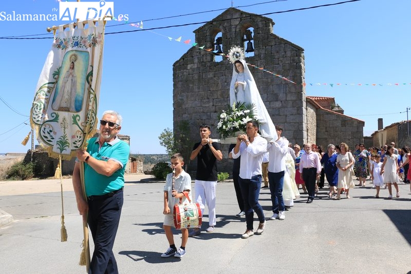 Majuges se viste de gala para recibir a la Virgen de las Nieves