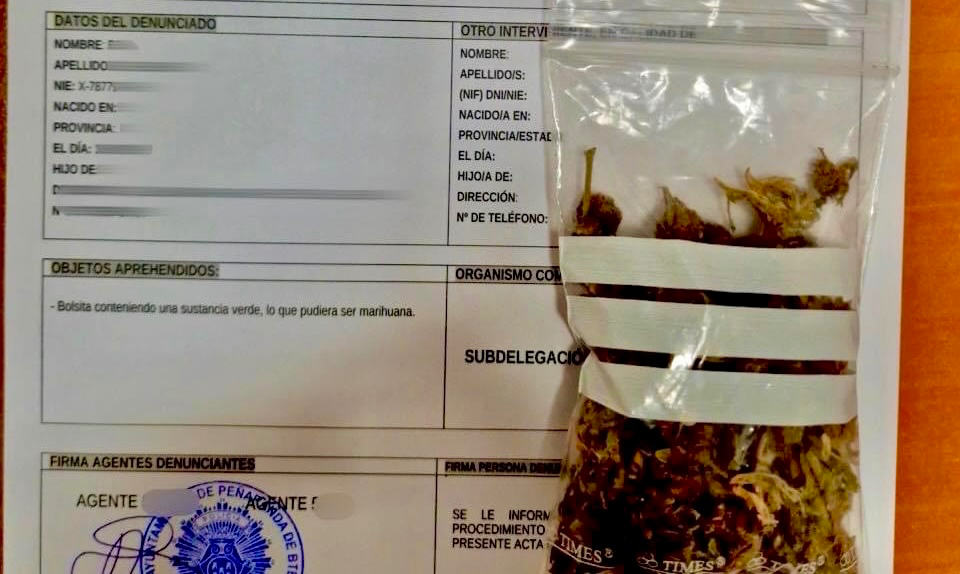 Sorprendido un conductor con sustancias estupefacientes y un vehículo sin ITV ni seguro durante el fin de semana 