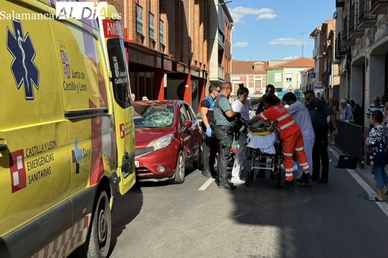 Trasladada en helicóptero y en estado muy grave una mujer tras un atropello en la Calle Carmen