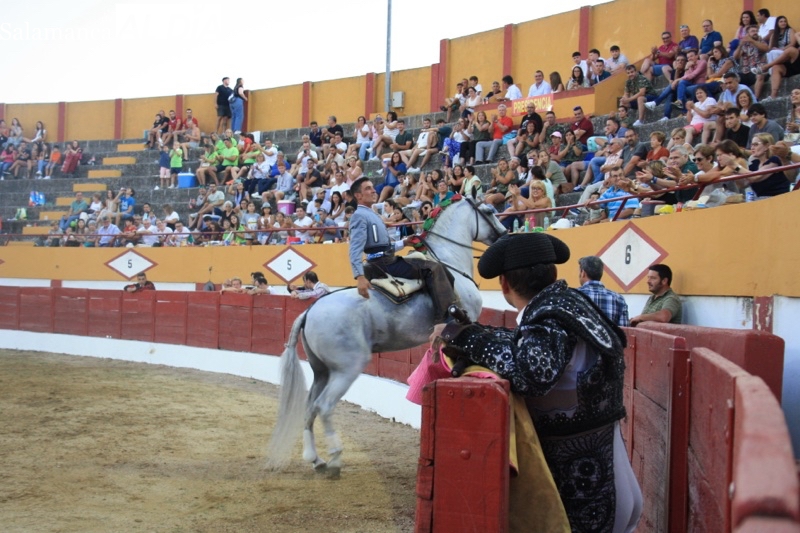 San Roque deja una animada tarde de rejones en Babilafuente