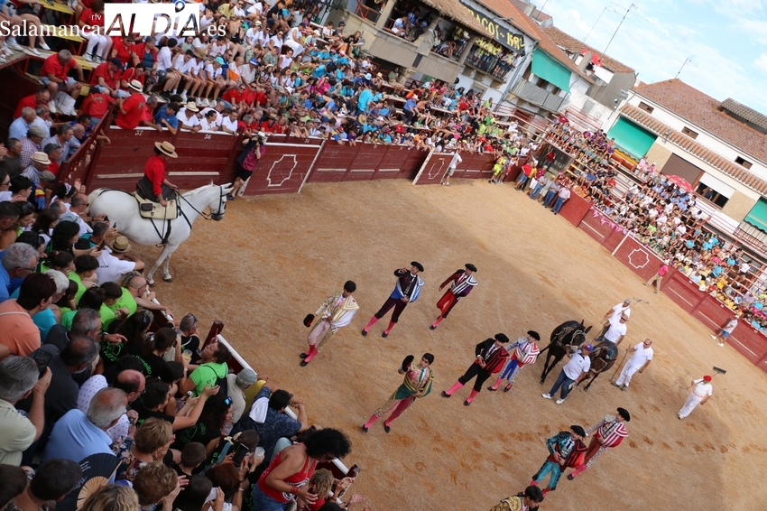 La espada impide la salida a hombros de Diego Mateos y Noel García en Lumbrales
