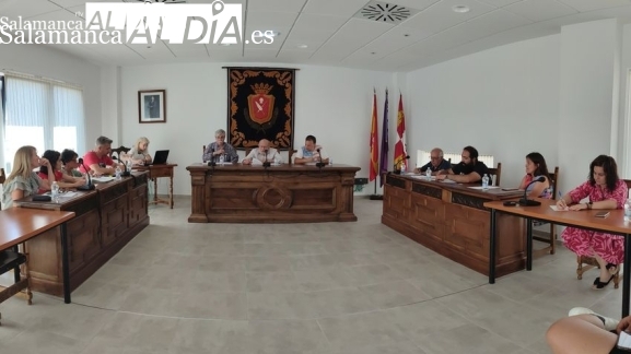 El Ayuntamiento de Vitigudino hará frente a la demanda presentada por las tres integrantes del equipo de Gobierno anterior que cobraron sueldos 