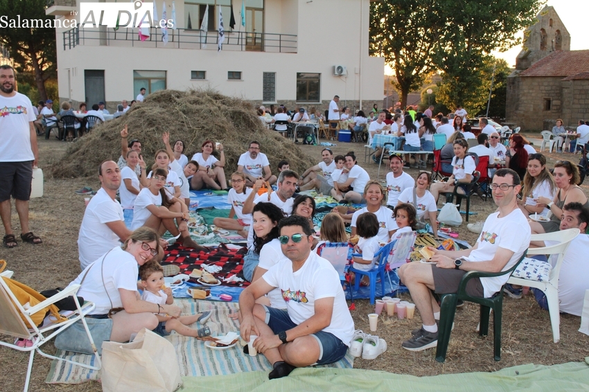 La tradicional merienda popular pone fin a ‘Los Perdones’ en Cerralbo 