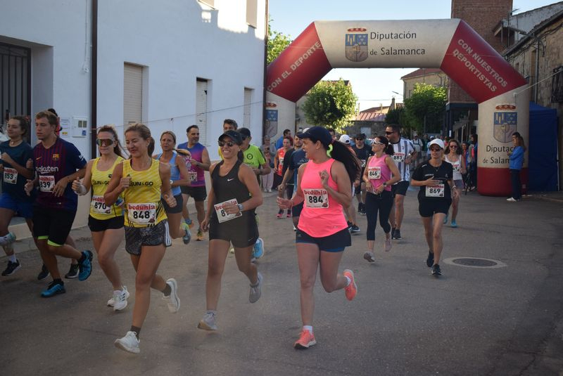Más de 170 fotos de la VII Carrera Popular de San Muñoz