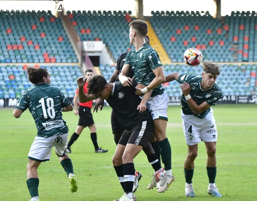 Ya hay horario para el regreso de los derbis con el CD Guijuelo - Salamanca UDS de Ferias