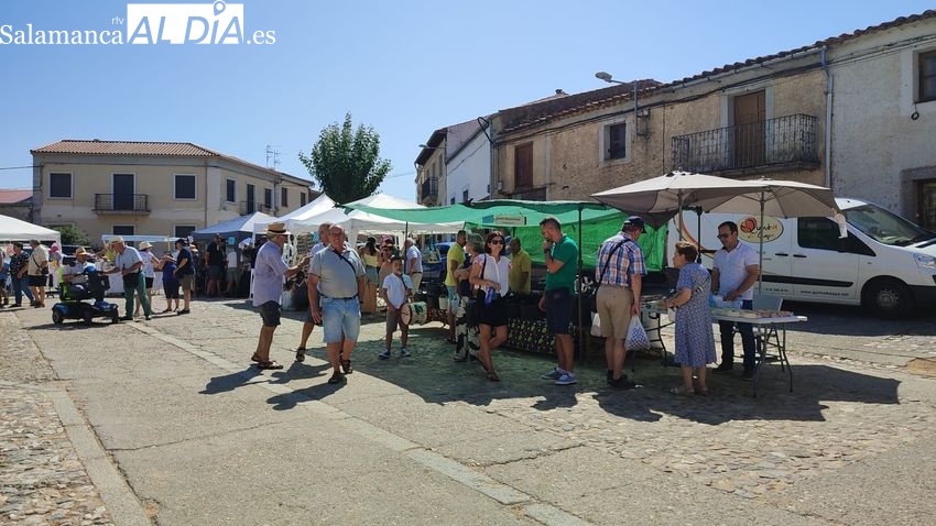 La XIII Feria Agroalimentaria de Hinojosa muestra los mejores productos de Las Arribes
