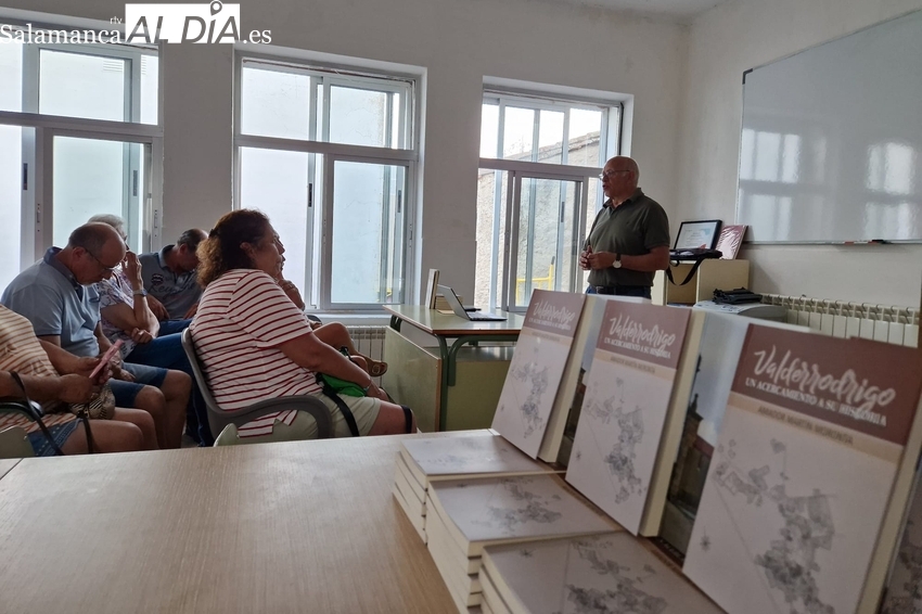 El Torito Perdigón presenta el libro ‘Valderrodrigo, un acercamiento a su historia’