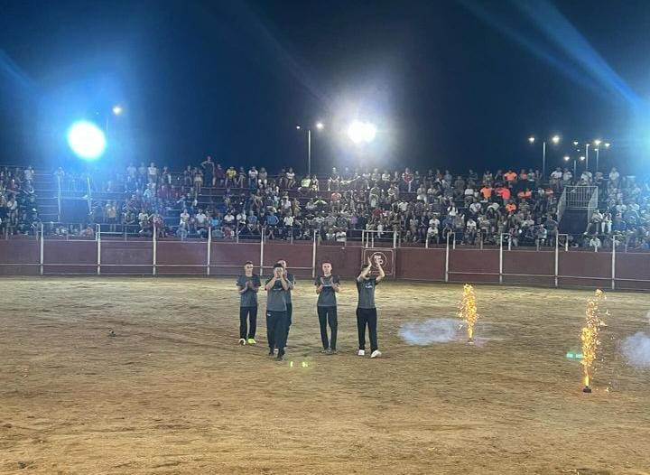 La exhibición de cortes llena y emociona en la noche del sábado