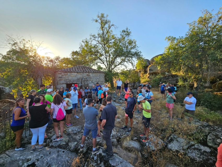 Éxito de la IX Ruta de Senderismo ‘El Charro del Yeltes’ en Villavieja 