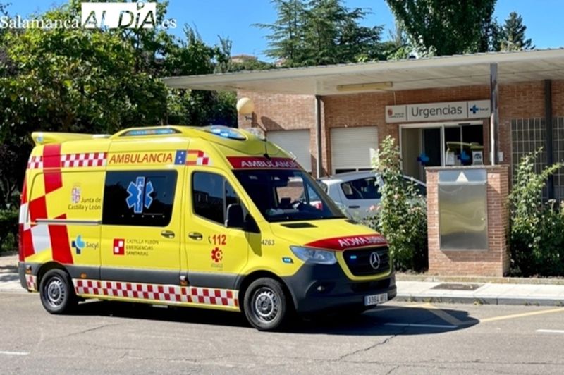 Localizan inconsciente y magullado a un hombre en el arcén de la carretera de Alba