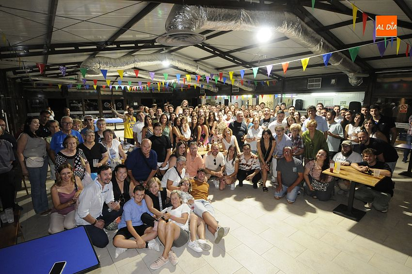 Fiesta por la unión en matrimonio de María y Javier 