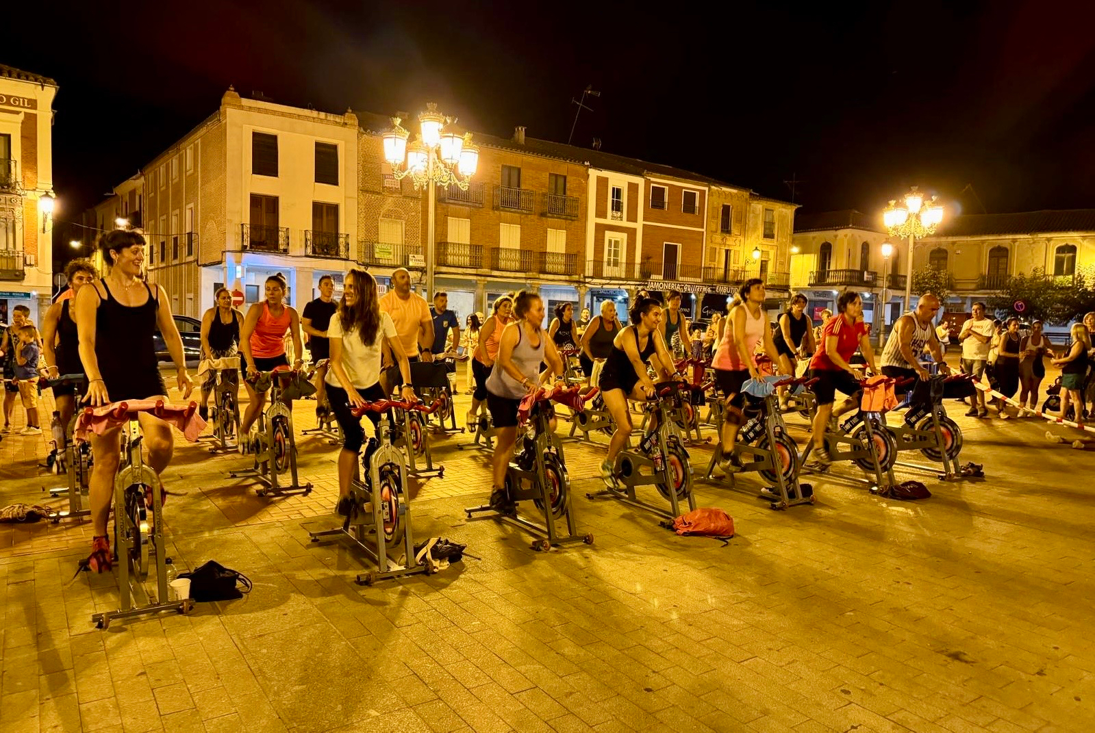 Gran éxito en participación y ambiente para el primer Spinnig Outdoor Solidario