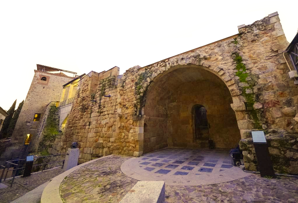 La ‘Constelación arqueológica’ sigue brillando este verano con actividades gratuitas para descubrir la historia y misterio de la ciudad