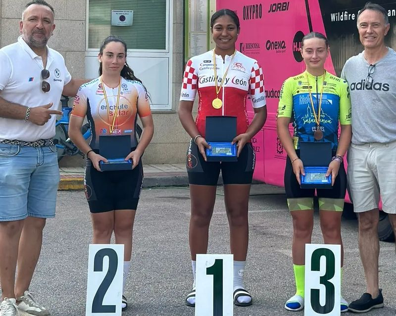 Medallas para las salmantinas en el Campeonato Cadete de CyL de Contrarreloj Individual