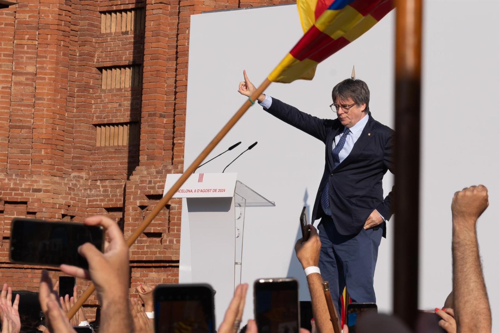 Puigdemont: Estoy en Waterloo después de unos días extremadamente difíciles