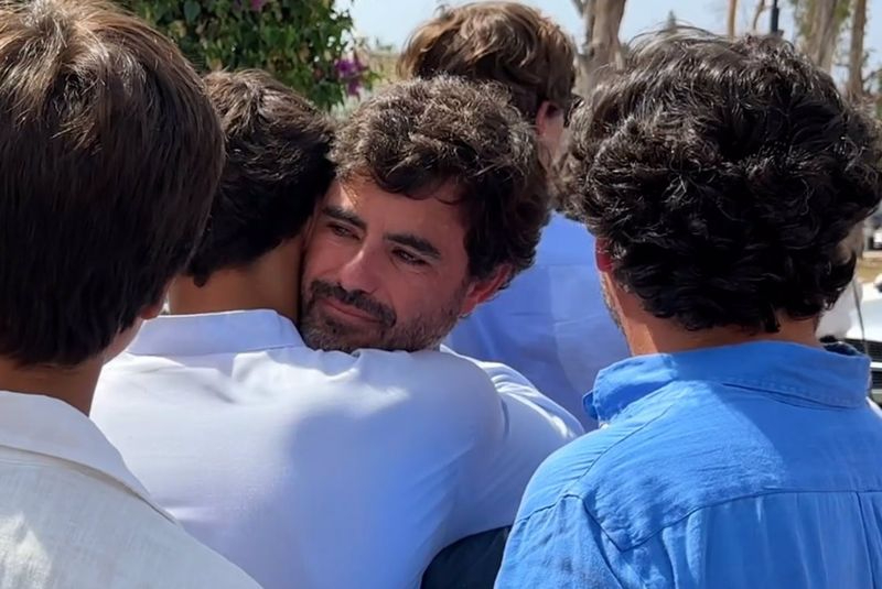 El viudo de Caritina Goyanes, Antonio Matos, su entereza en el último adiós a la mujer de su vida