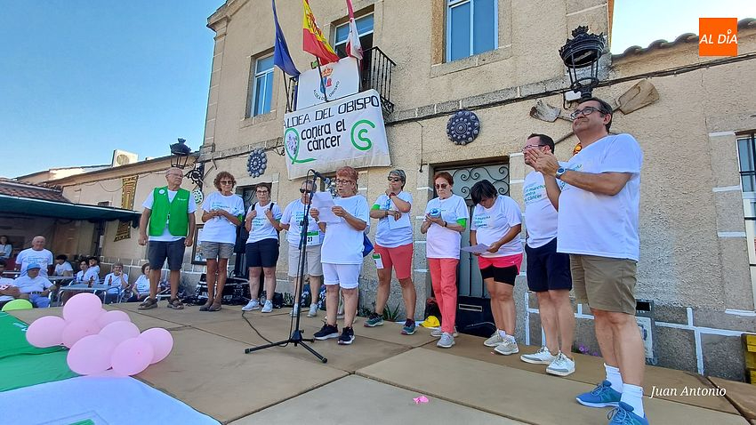 Aldea del Obispo camina contra el Cáncer