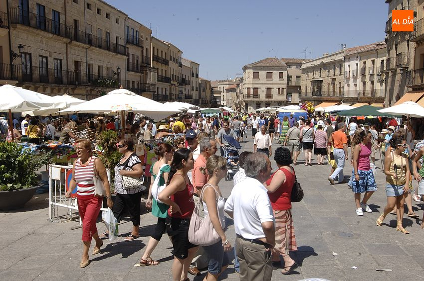 El Ayuntamiento informa mediante un Bando de las prohibiciones y normas para el Martes Mayor