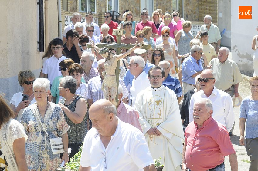 Serradilla del Llano vive el día más solemne de las fiestas del Cristo