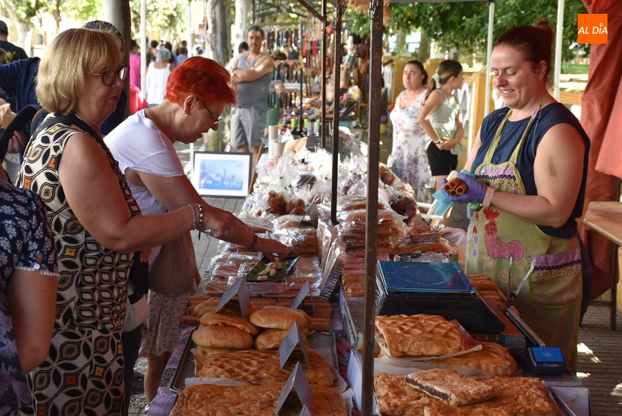 El Martes Mayor contará con 189 puestos comerciales callejeros