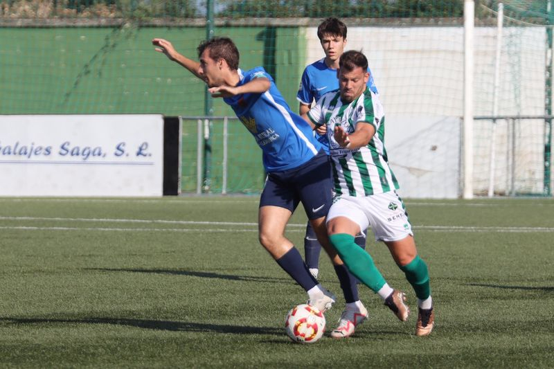 El CD Guijuelo vence a la UD Santa Marta y se lleva el Trofeo Navazo (2-0)