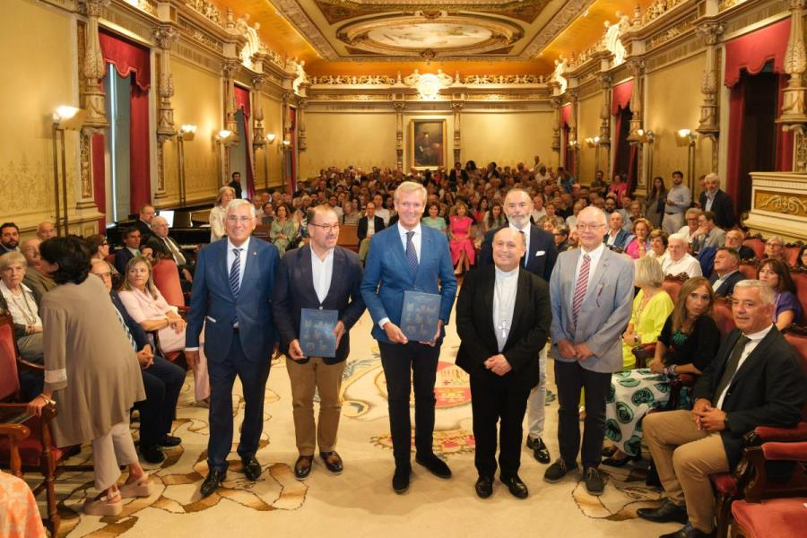 Presentado en Santiago un libro sobre 8 Catedrales vinculadas a la Vía de la Plata, entre ellas la mirobrigense