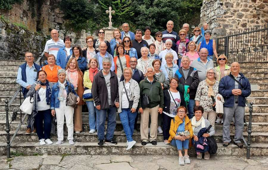 El Arciprestazgo de Argañán peregrina a Santo Toribio de Liébana dentro de un viaje a Cantabria