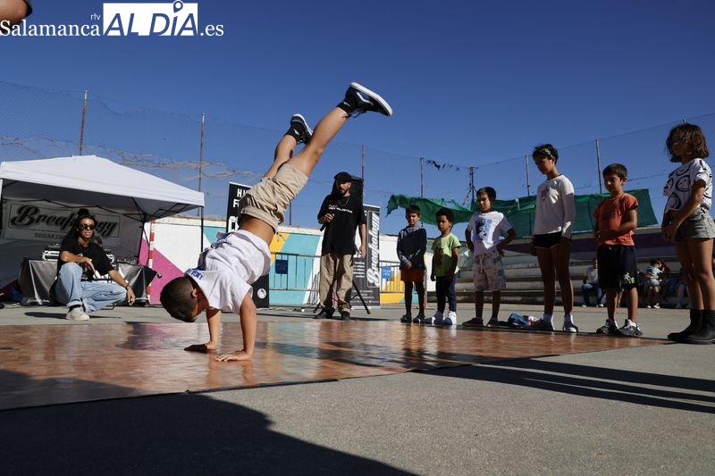 Competiciones de breaking y exhibiciones de graffiti en el ‘Charroking Jam’