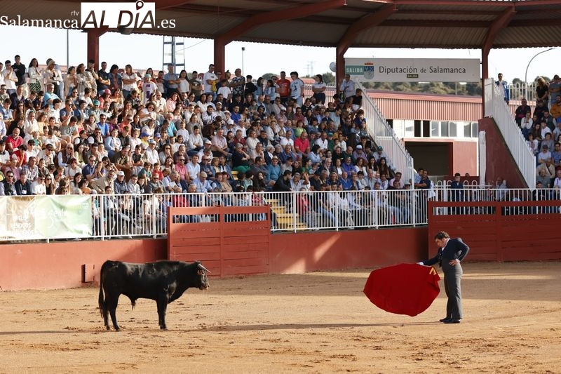 La plaza se llena para disfrutar de otra clase práctica de tauromaquia