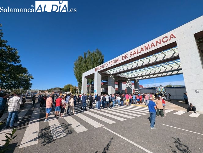 Largas colas para disfrutar de Salamaq este viernes