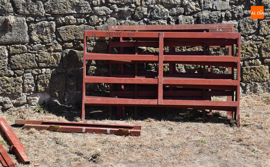 Las agujas reaparecen dentro de los primeros preparativos para la Feria del Caballo
