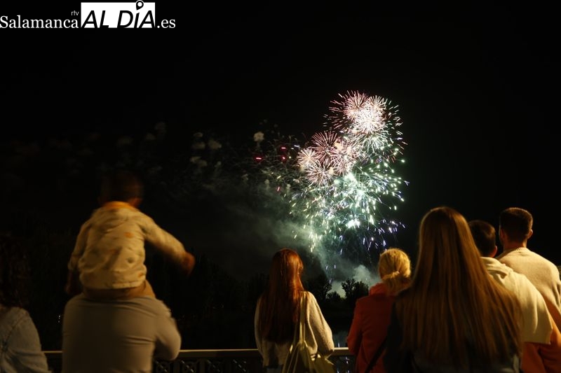 Espectacular Salamanca: arte, saber y fuegos en el cielo salmantino