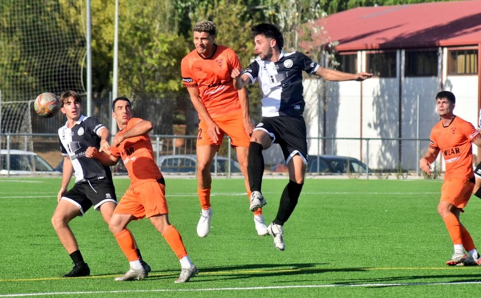 El Ciudad Rodrigo cierra con una derrota por la mínima una satisfactoria pretemporada