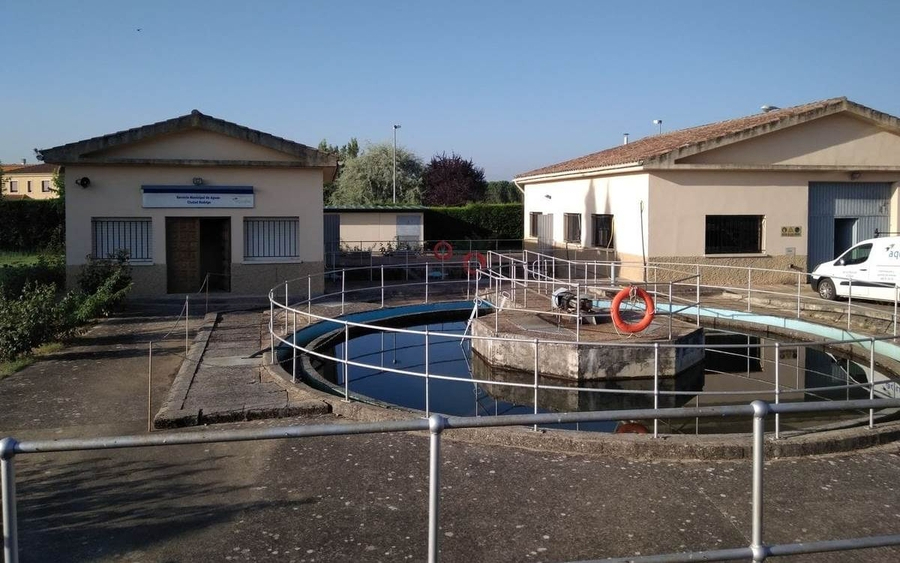 La actualización de las tasas de agua y alcantarillado, únicas subidas en las Ordenanzas para 2025