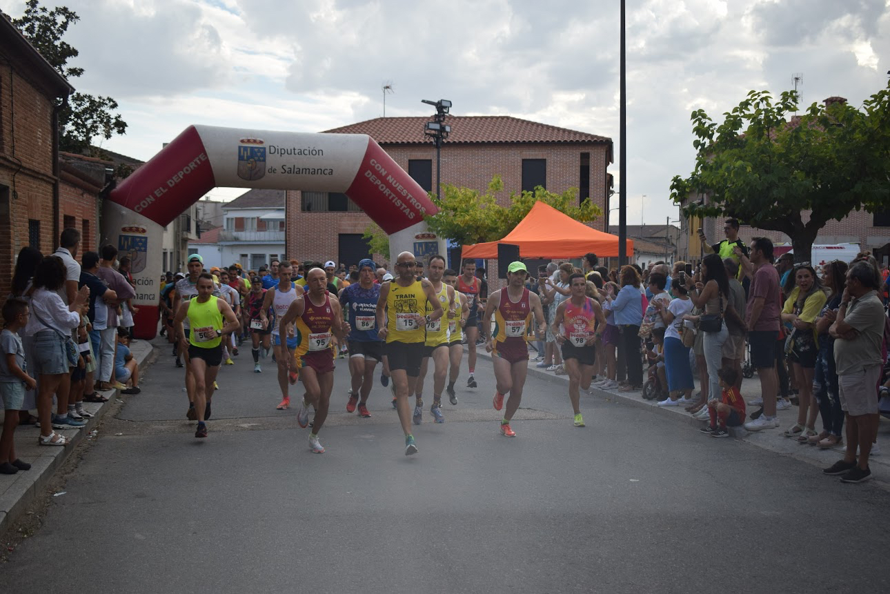 Juan San José y Marina Sánchez se llevan la exitosa IX Carrera Solidaria Virgen de la Vega de Villoria