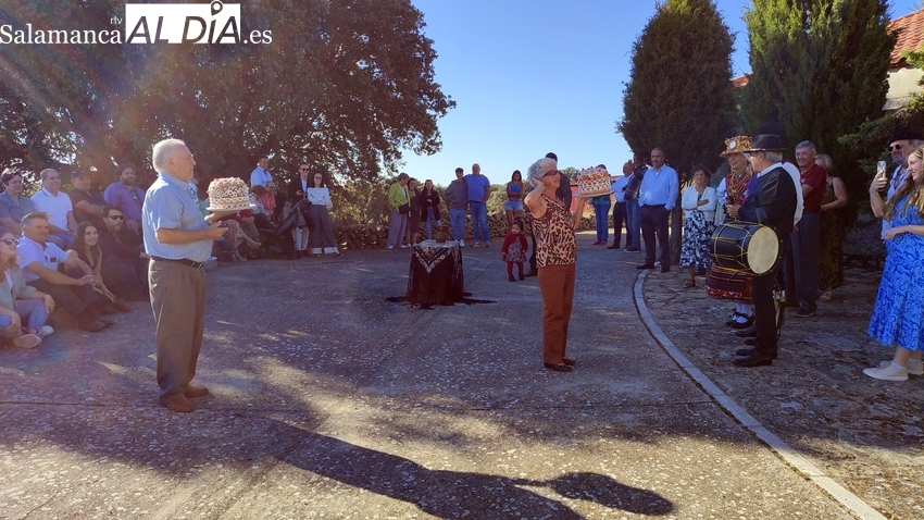 La actuación del dúo Fetén, Fetén, evento estrella de las fiestas patronales de Sardón de los Frailes  