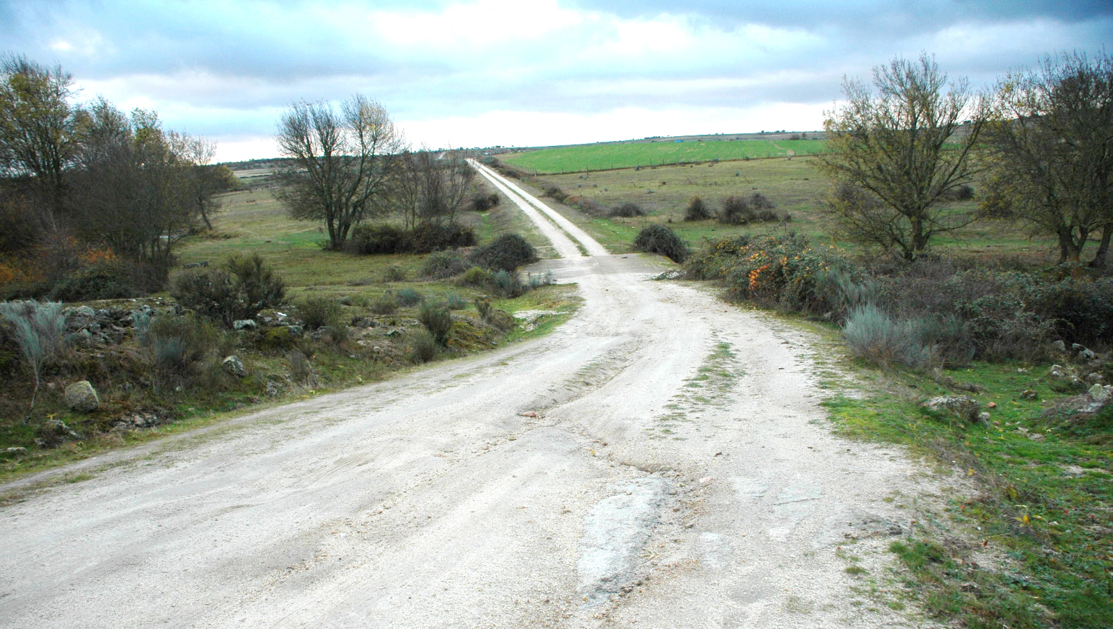 Mejora de los caminos de Sobradillo, Vilvestre e Hinojosa de Duero por 300.000 euros