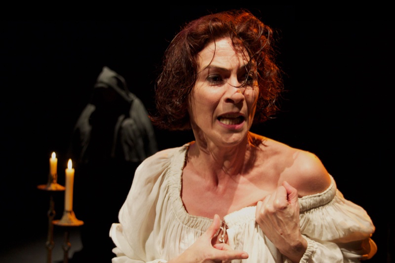 Tres obras familiares y tres para adultos, protagonistas la recta final del año y la vuelta de ‘los viernes al teatro’